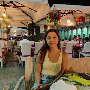 Meet your Posher, Tara